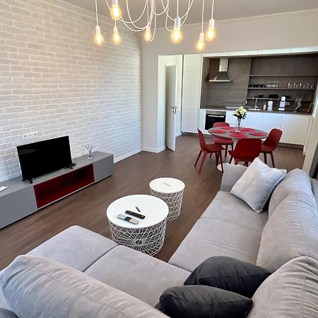 Location ! Location ! Location ! City Garden View Apartment Sófia Exterior foto